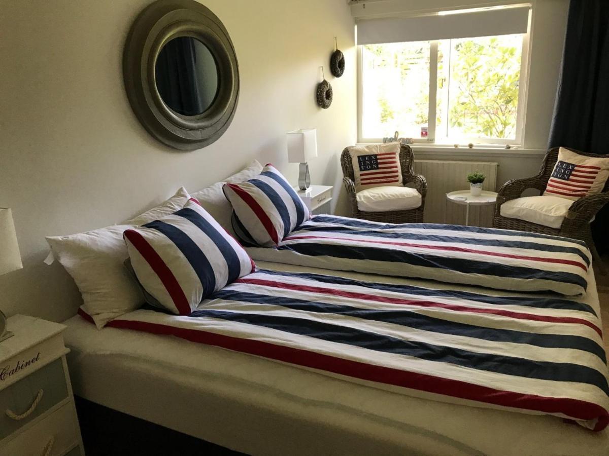 Trouville Bed & Breakfast Hornbaek Ngoại thất bức ảnh